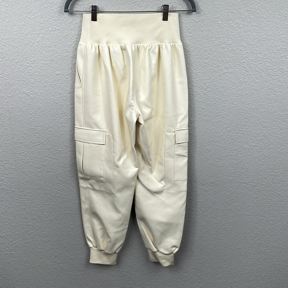New Cinq a Sept Giles Faux Leather Cargo Jogger Pants Dune Beige Cream Sz M - Picture 9 of 16